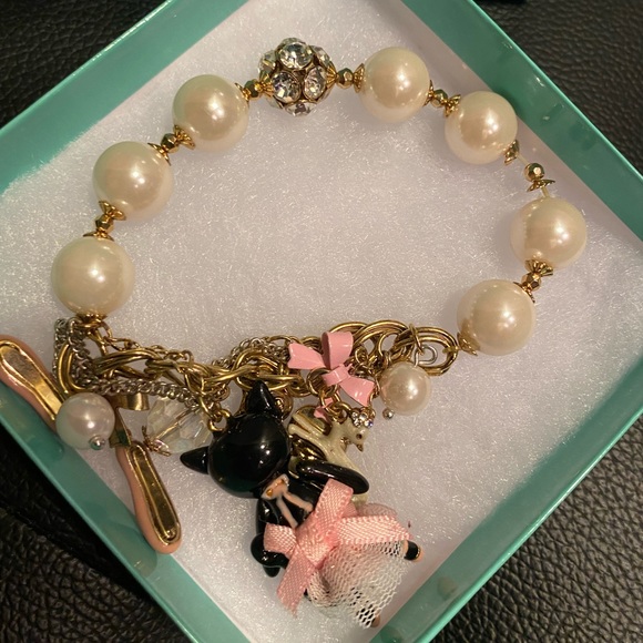 Cute pearled bracelet - Picture 2 of 10